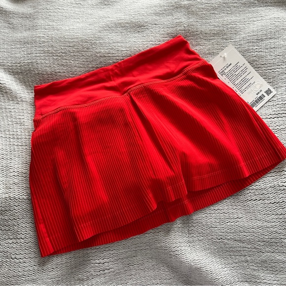 Lululemon Pleated Skirt - Picture 2 of 5